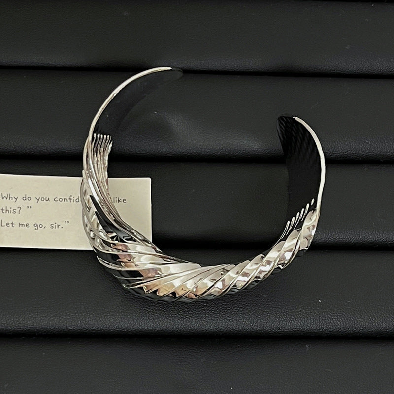 Adjustable Armband Metal Bracelet With Opening