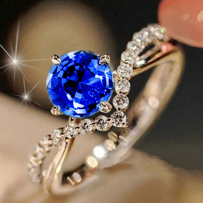 Zircon Four-claw V-shaped Index Finger Ring