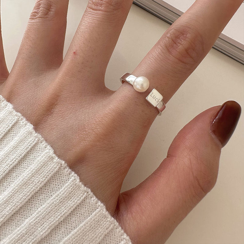 Simple French Retro 925 Sterling Silver Luck Letter Pearl Ring For Women