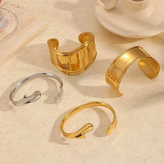 Hug 18K Gold Stainless Steel Bracelet For Women